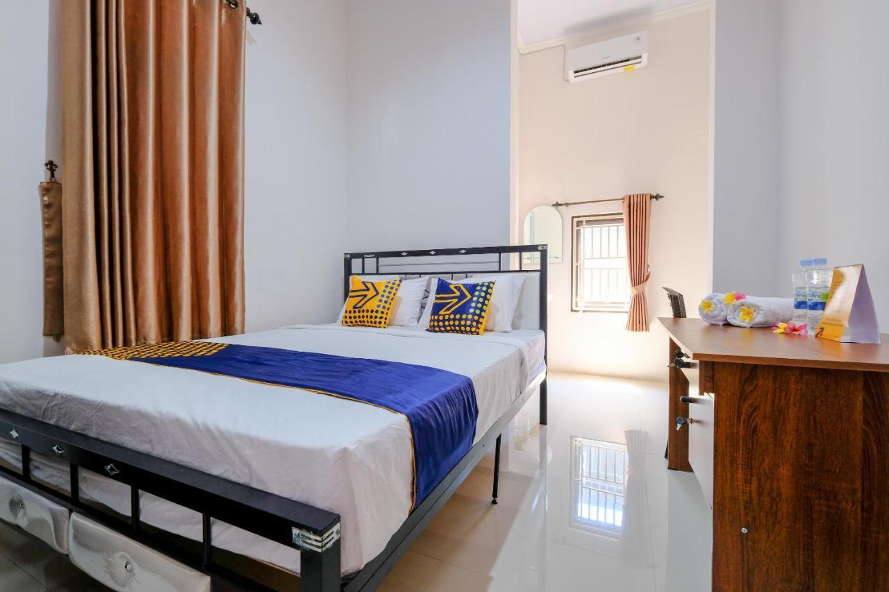 Spot On 1784 Tnc Residence Syariah Mataram Dış mekan fotoğraf