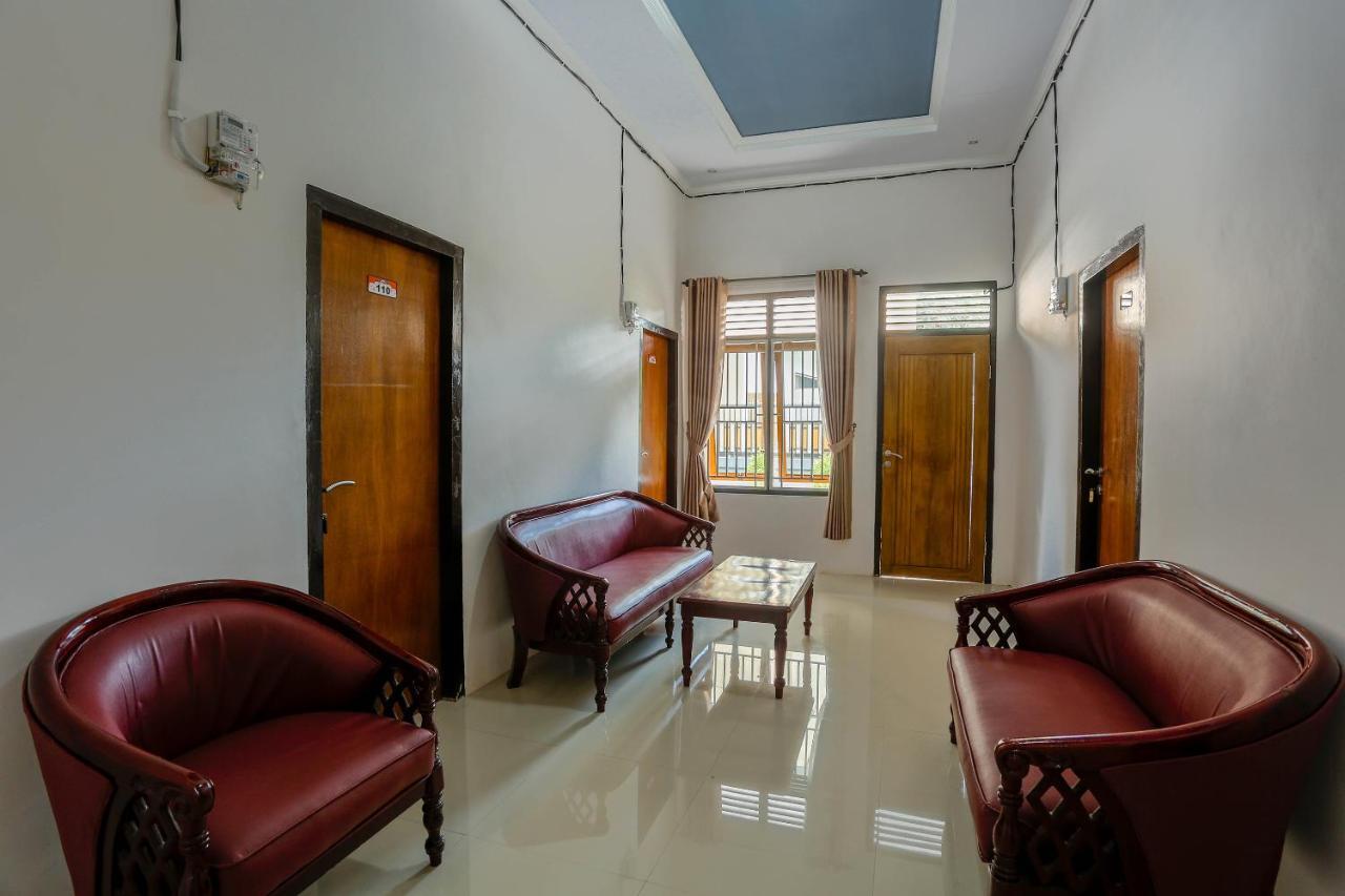 Spot On 1784 Tnc Residence Syariah Mataram Dış mekan fotoğraf
